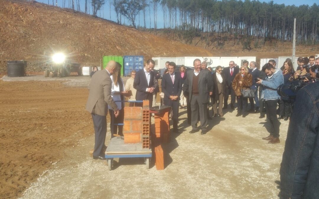 Lançada primeira pedra na obra de novo Entreposto do LIDL