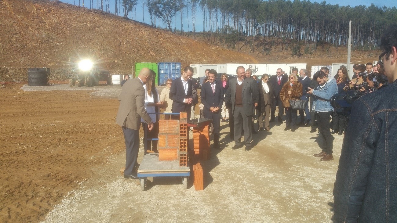 Lançada primeira pedra na obra de novo Entreposto do LIDL