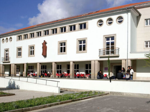 Escola Secundária Carolina Michaelis