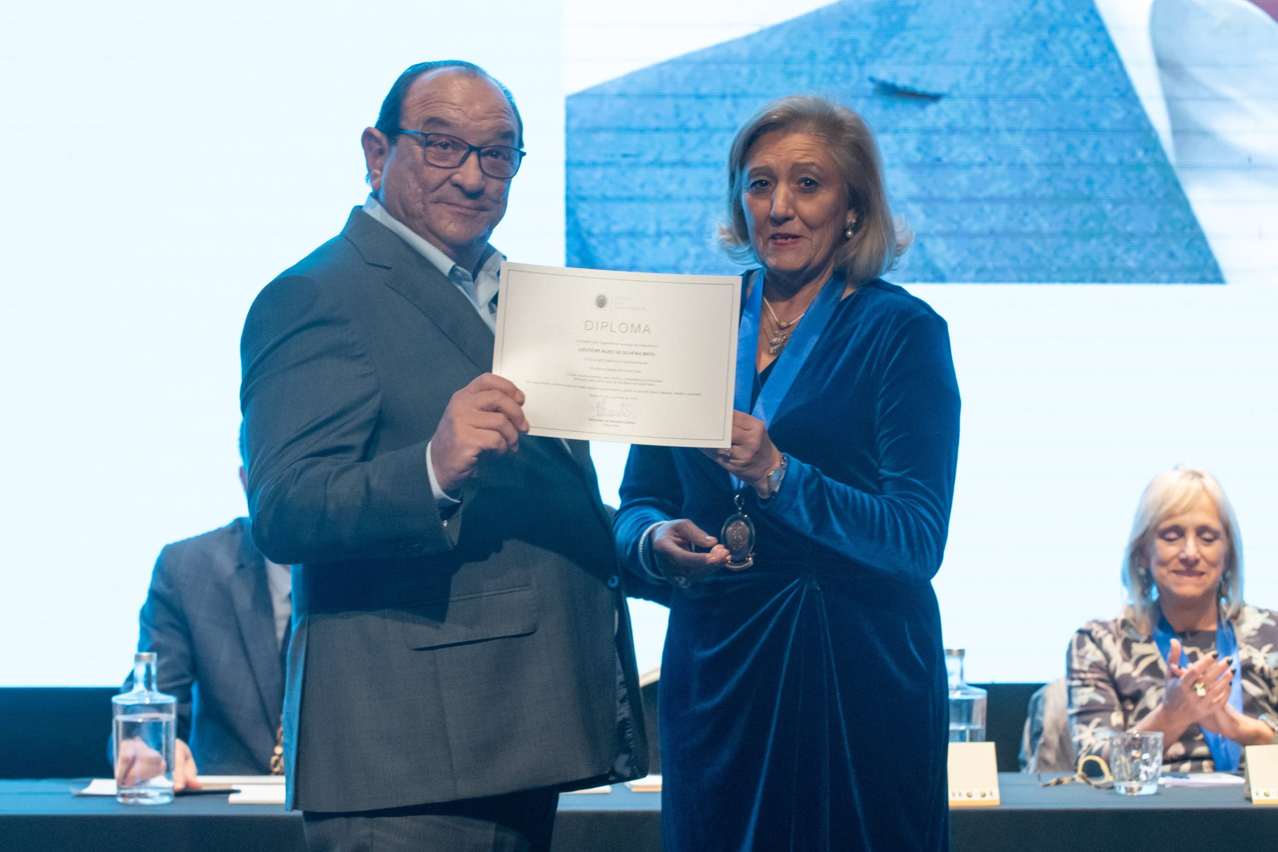 Eng. Luís Brito recebe distinção no Dia Nacional do Engenheiro